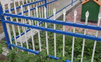 護(hù)欄網(wǎng)系列產(chǎn)品優(yōu)質(zhì)廠家現(xiàn)貨大賣(mài)場(chǎng)安平盟益絲網(wǎng)制品圖片_高清圖_細(xì)節(jié)圖