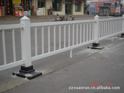 高強(qiáng)度彩彩色鋁合金道路中央隔離欄桿,廣告宣傳欄道路欄桿 - 高強(qiáng)度彩彩色鋁合金道路中央隔離欄桿,廣告宣傳欄道路欄桿廠家 - 高強(qiáng)度彩彩色鋁合金道路中央隔離欄桿,廣告宣傳欄道路欄桿價(jià)格 - 鄭州渲潤(rùn)護(hù)欄 - 