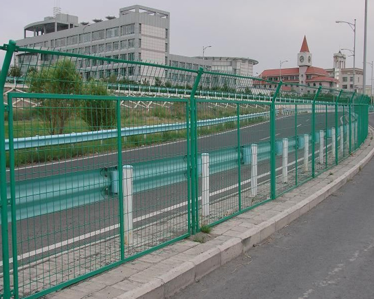 【【廠價(jià)直銷】 框架護(hù)欄 高速公路護(hù)欄網(wǎng) 防護(hù)網(wǎng) 隔離柵】價(jià)格,廠家,圖片,護(hù)欄/圍欄/欄桿,廣州市海珠區(qū)溪源篩網(wǎng)經(jīng)營部-