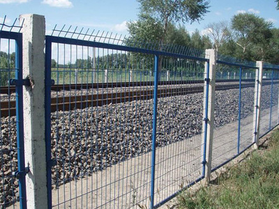 烏魯木齊防護(hù)網(wǎng)生產(chǎn) 烏魯木齊公路兩旁防護(hù)網(wǎng)報(bào)價(jià) 烏魯木齊護(hù)欄網(wǎng)價(jià)格